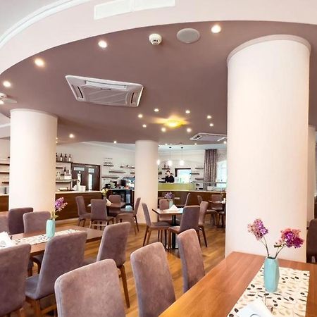 Wellness Hotel Thermal Štúrovo Buitenkant foto