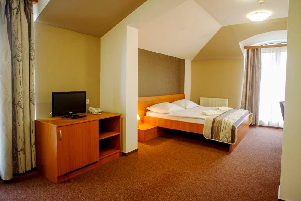 Wellness Hotel Thermal Štúrovo Buitenkant foto