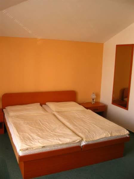 Wellness Hotel Thermal Štúrovo Buitenkant foto