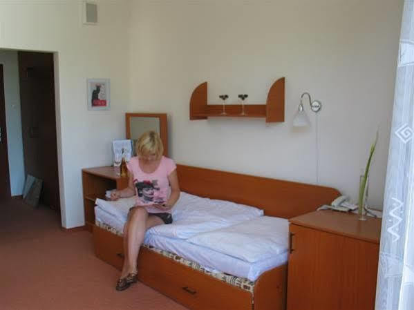 Wellness Hotel Thermal Štúrovo Buitenkant foto