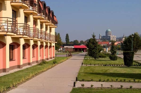 Wellness Hotel Thermal Štúrovo Buitenkant foto