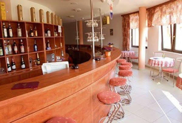 Wellness Hotel Thermal Štúrovo Buitenkant foto